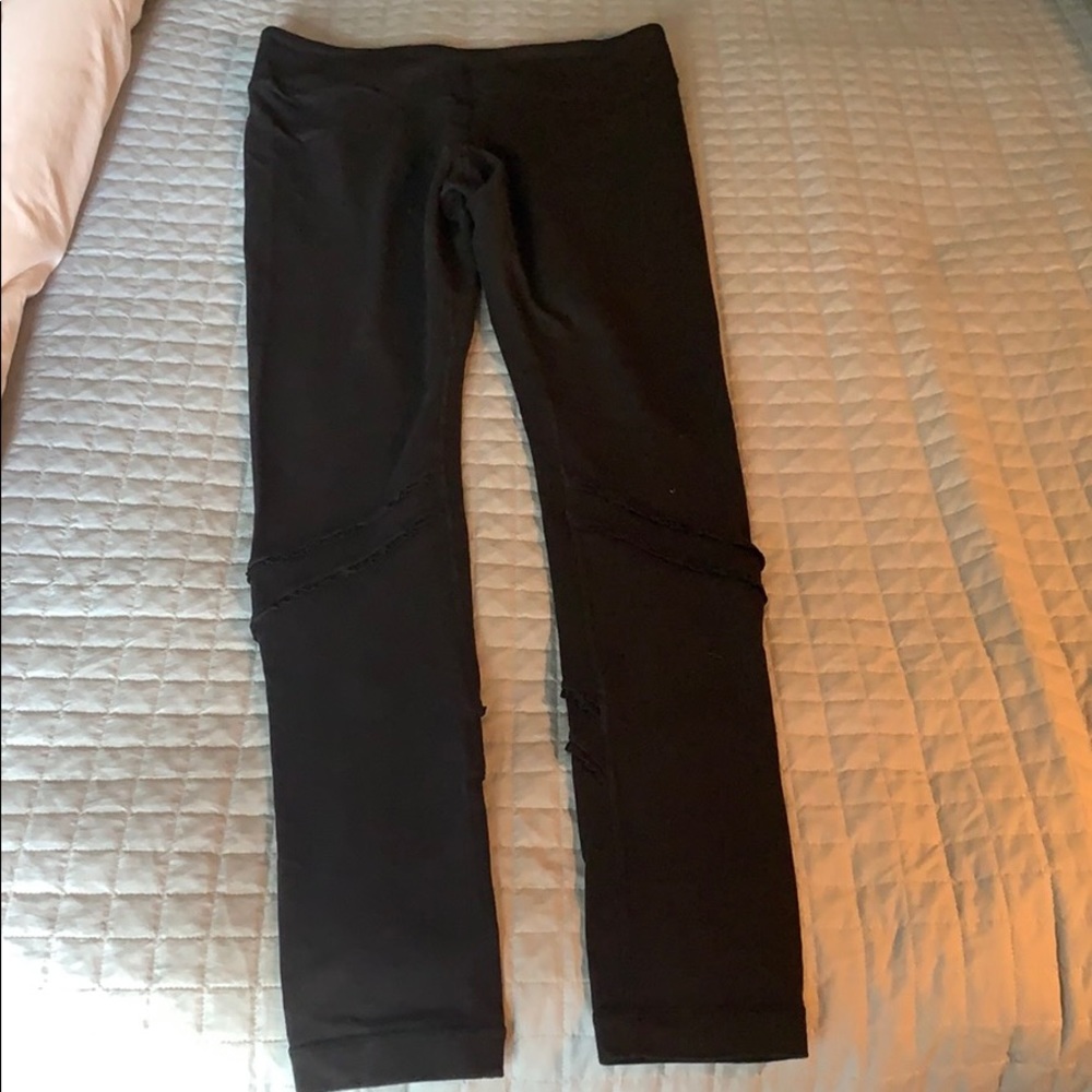 Black Lululemon leggings with ruffle detail size 8